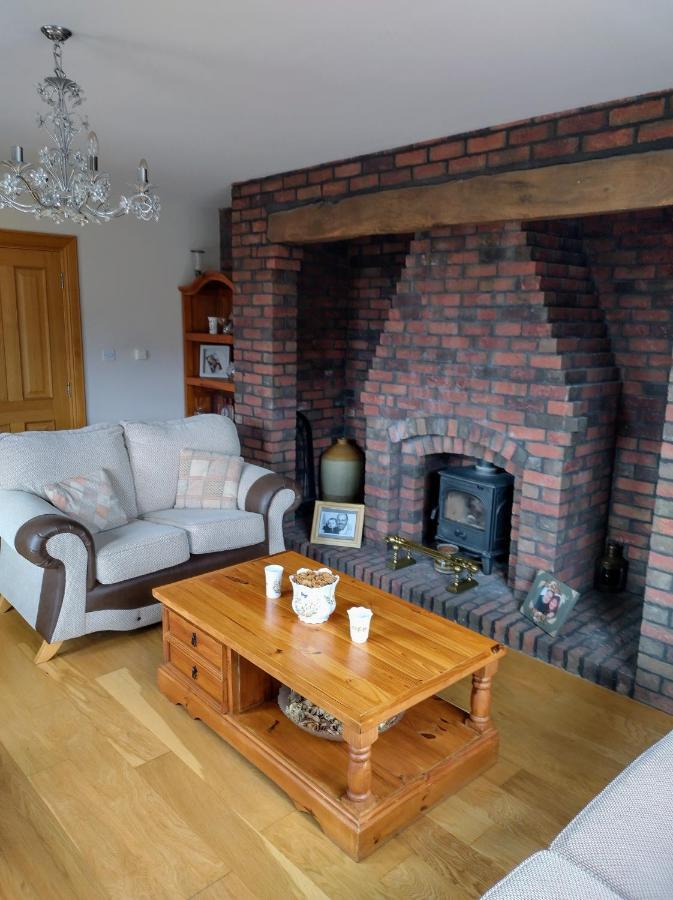 Glenn Eireann House Panzió Cushendall Kültér fotó