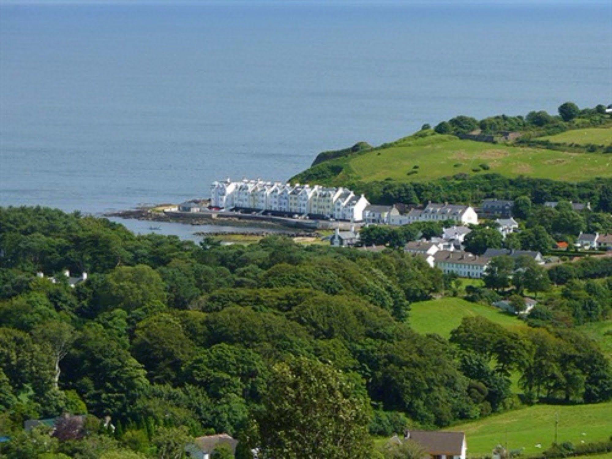 Glenn Eireann House Panzió Cushendall Kültér fotó