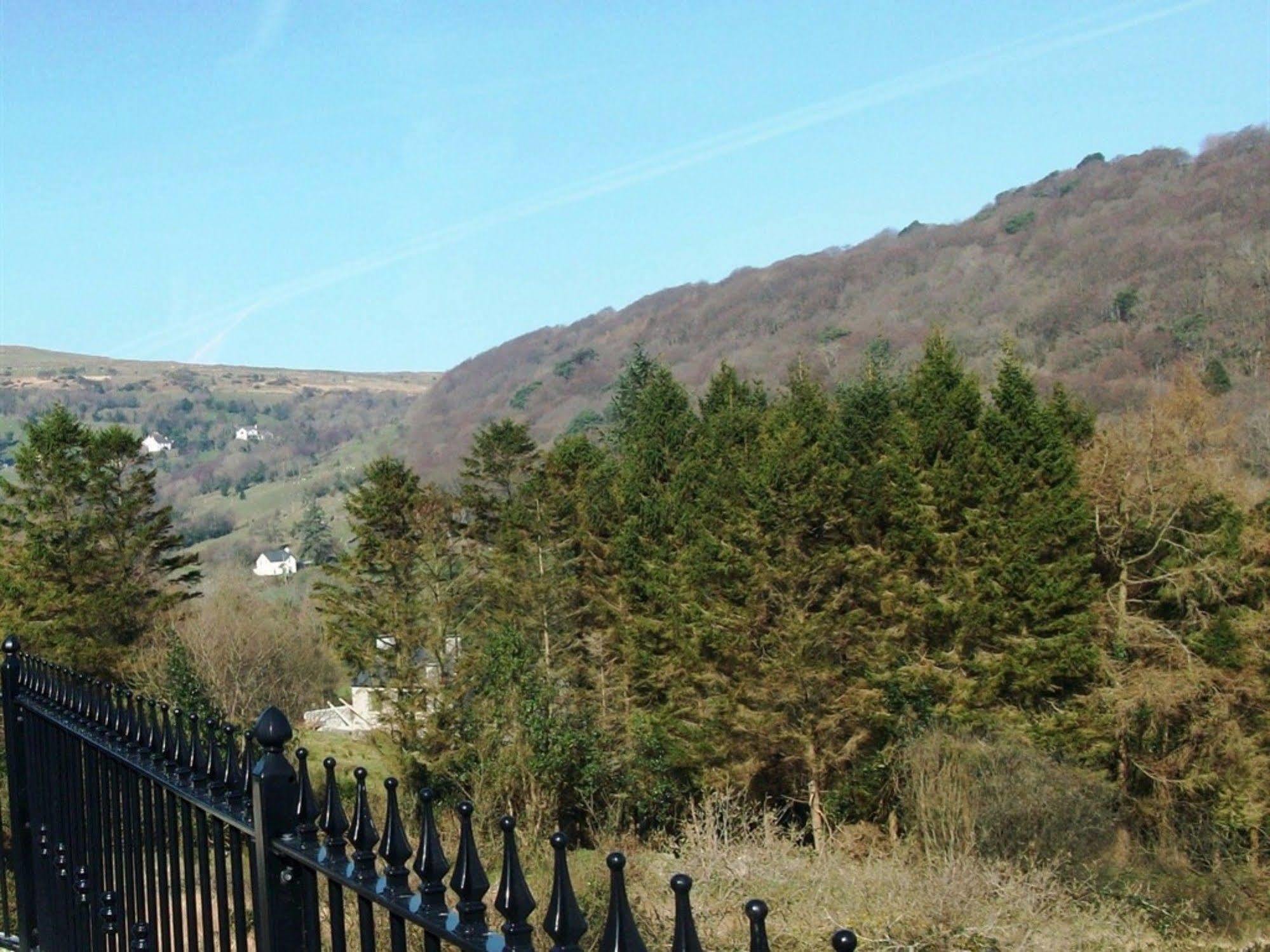 Glenn Eireann House Panzió Cushendall Kültér fotó